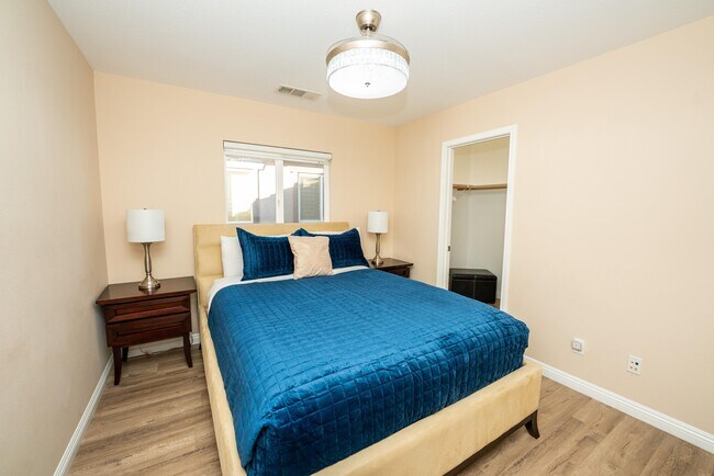 Building Photo - 43247 Fiore St