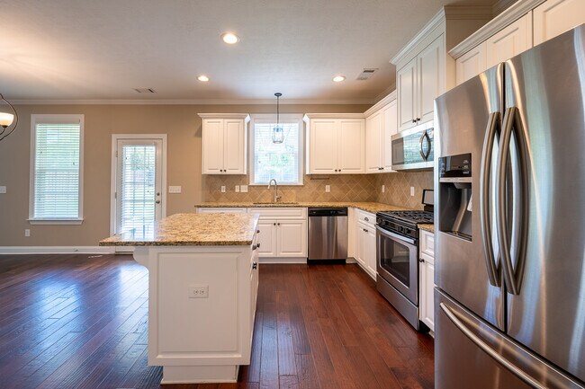 Building Photo - 536 Bunchgrass St