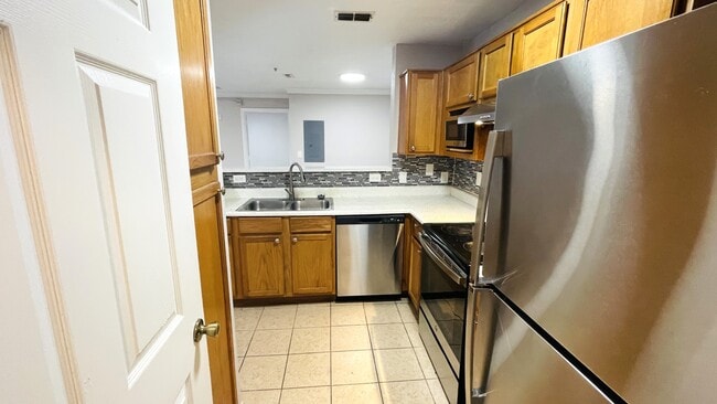 Primary Photo - 3702 Palm Desert Ln