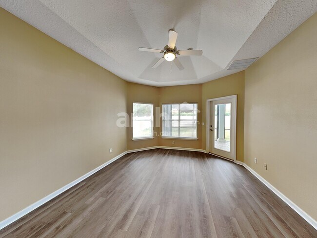 Building Photo - 921 Indian River Rd