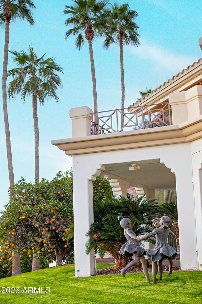 Building Photo - 5400 E Valle Vista Rd