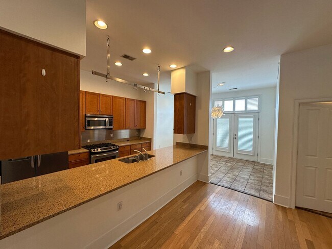 Building Photo - 624 Denmark Dr