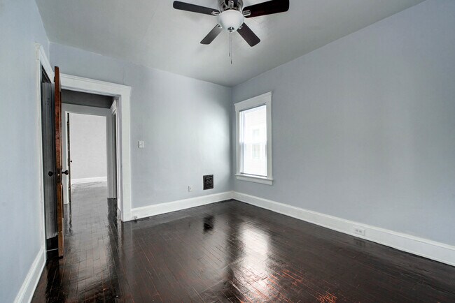 Building Photo - 1292 Fry Ave