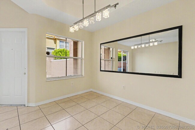 Building Photo - 626 SW 106th Ave