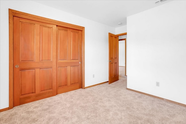 Building Photo - 21179 Hemlock St
