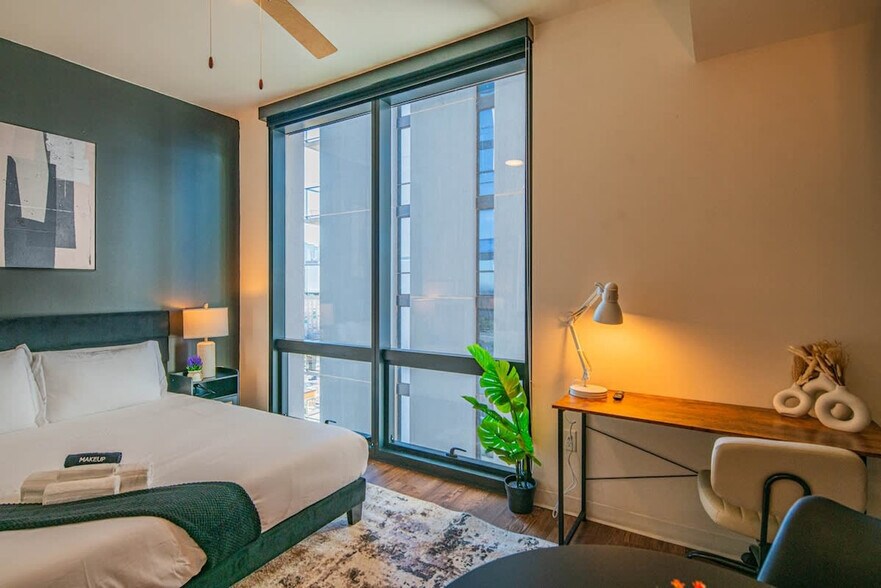 Building Photo - 700 N 4th St