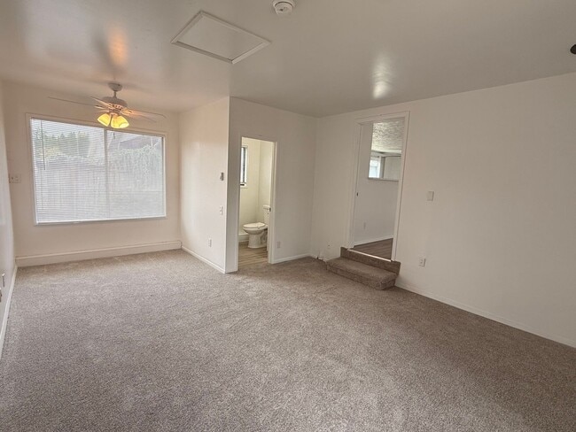 Building Photo - 1600 SE 168th Ave