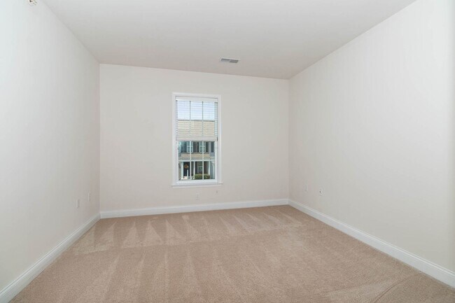 Building Photo - 782 Whitetail Dr