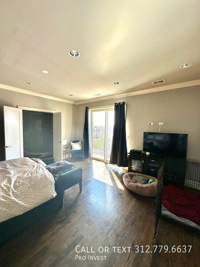 Building Photo - New construction 8 unit building. Come see...