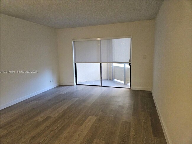 Building Photo - 8290 Lake Dr