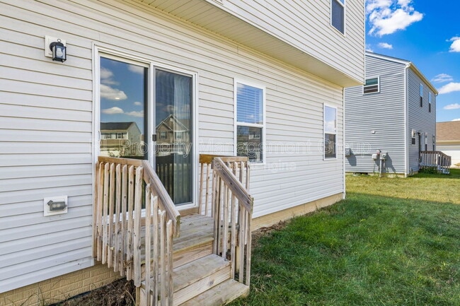 Building Photo - 3306 Lauren Fields Dr S