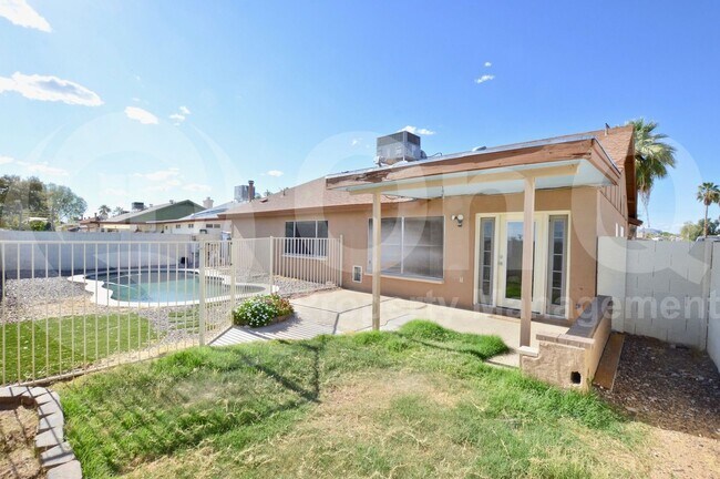Building Photo - 6337 Covina Rd