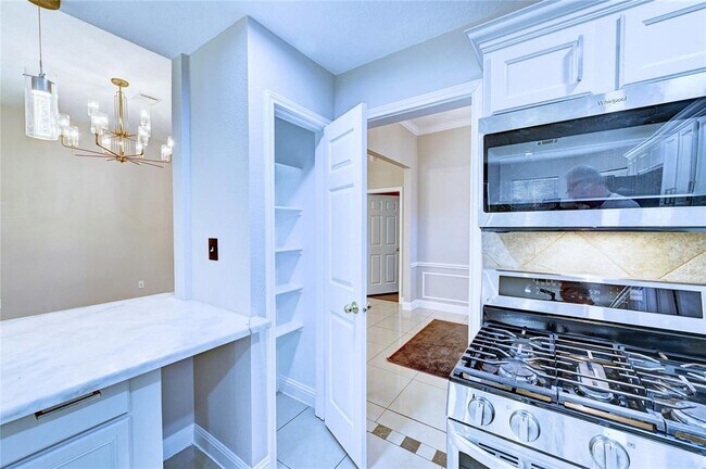 Building Photo - 21115 Rushing Creek Ln