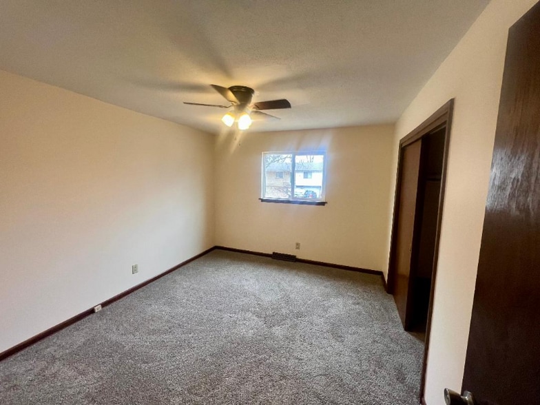 Building Photo - 1516 N 63 Pl