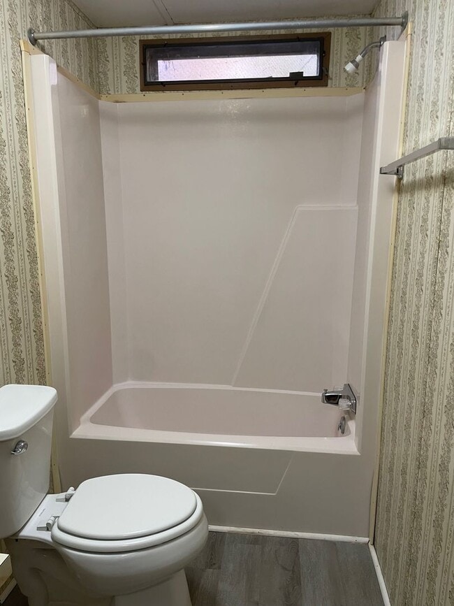 Building Photo - 2 BED, 2 BATH MOBILE HOME