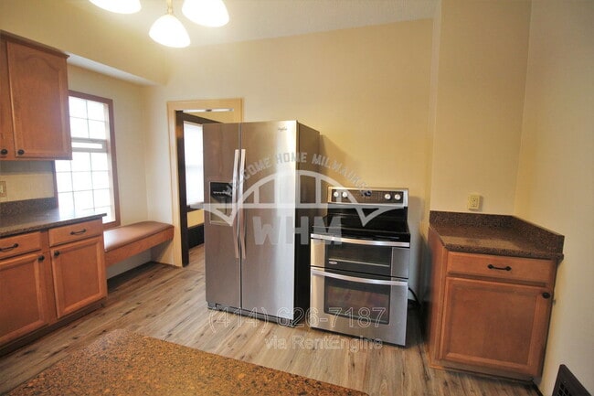 Building Photo - 1514 S 87th St
