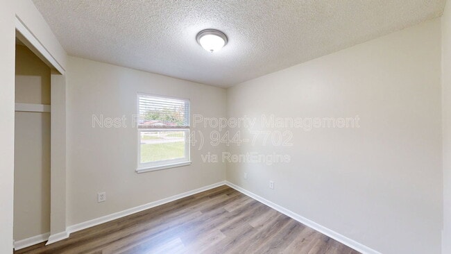 Building Photo - 104 Dolphin Blvd E