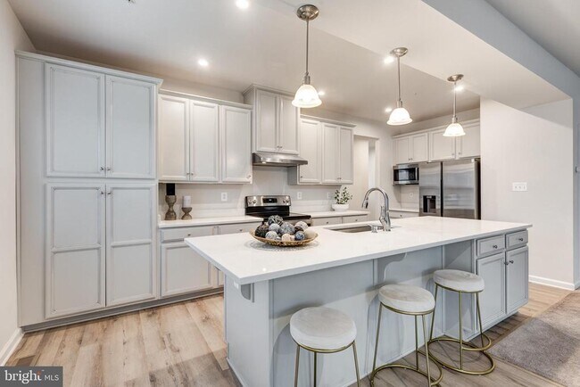 Building Photo - 112 Sherman Wy