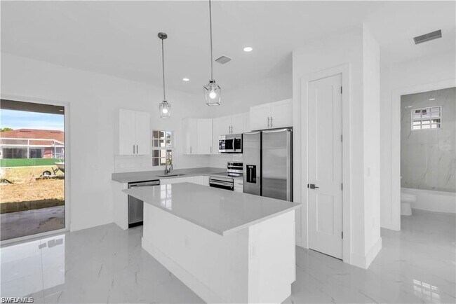 Building Photo - 3312 11th St W