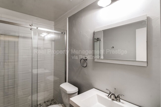Building Photo - 2256 Gemini St
