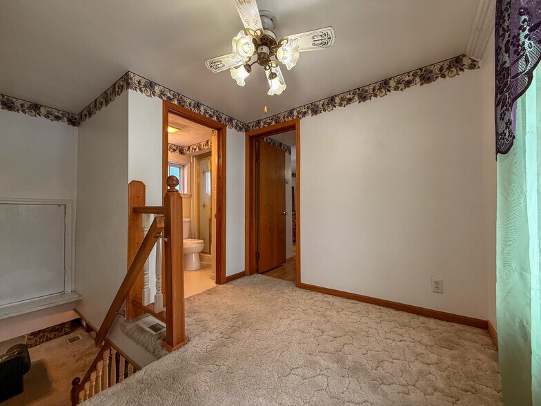 Building Photo - 7318 Friendsville Rd