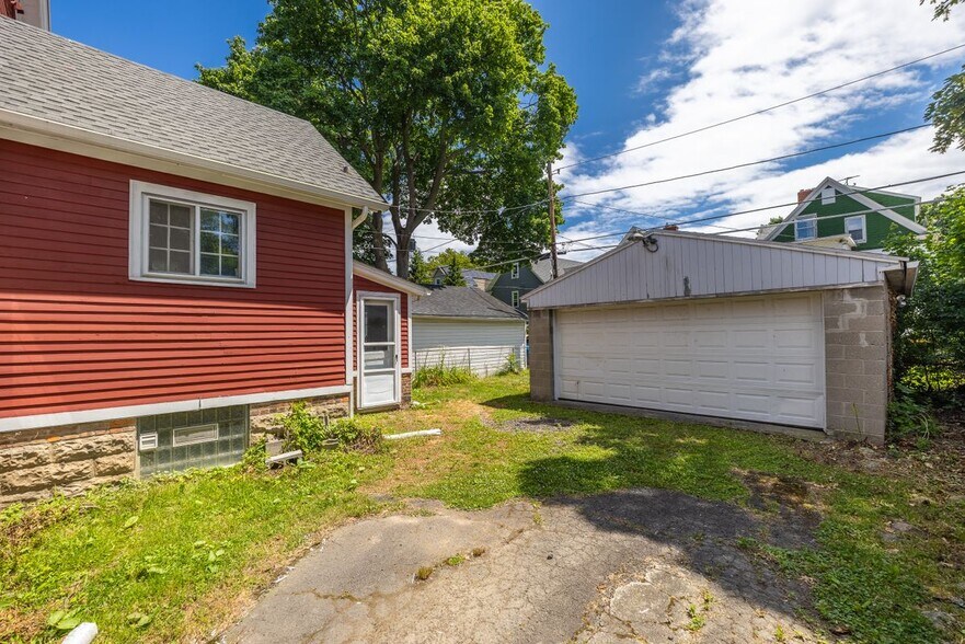 Building Photo - 78 Boardman St