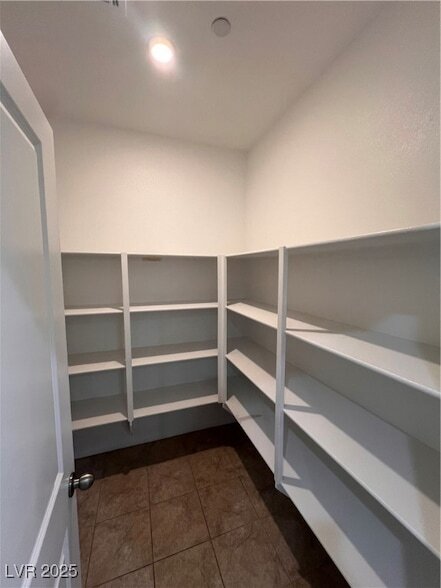 Building Photo - 10440 Bagg Ave
