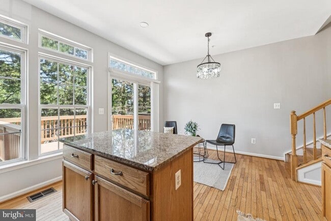 Building Photo - 2928 Huntington Grove Square