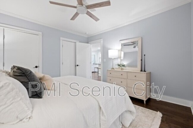 Building Photo - 3813 Pennsylvania Ave