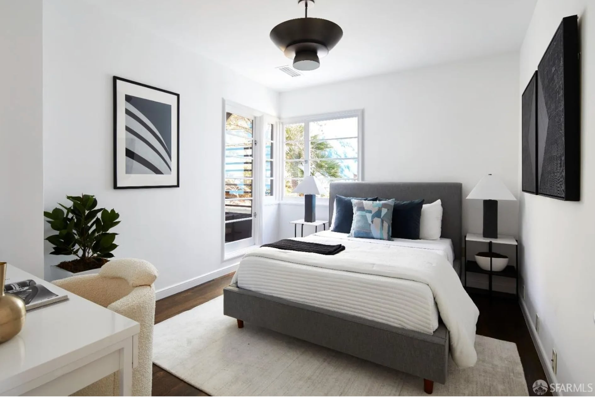 Building Photo - 2211 Leavenworth St