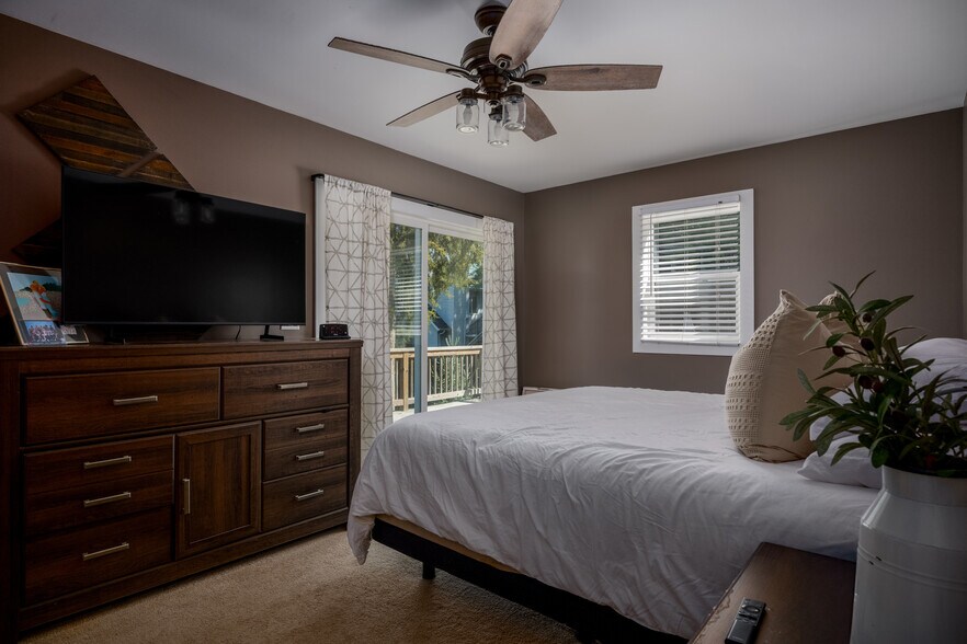 Building Photo - 6019 248th Ave