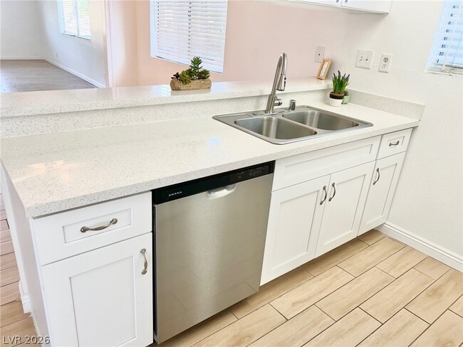 Building Photo - 428 S Beaumont St