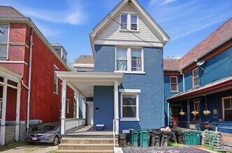 Building Photo - 5 Bedroom Clifton House Available Next to UC Campus