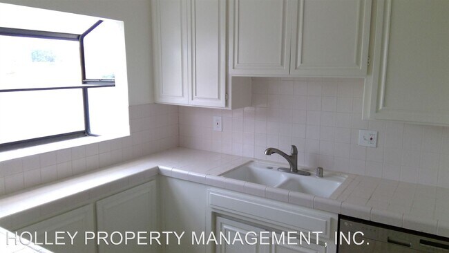 Building Photo - 3735 Keystone Ave