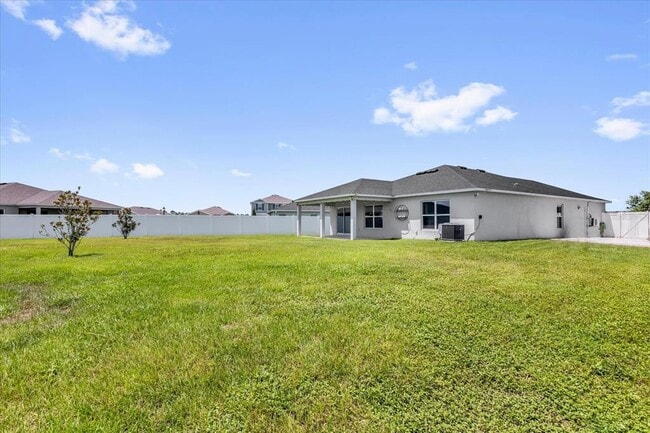 Building Photo - 4595 Plainview Rd