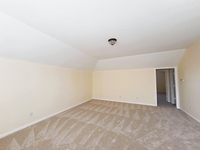 Building Photo - 132 Cassandra Dr