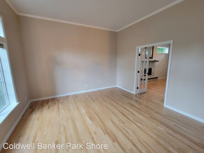 Building Photo - 4 br, 3.5 bath House - 6961 Wentworth Ave SW