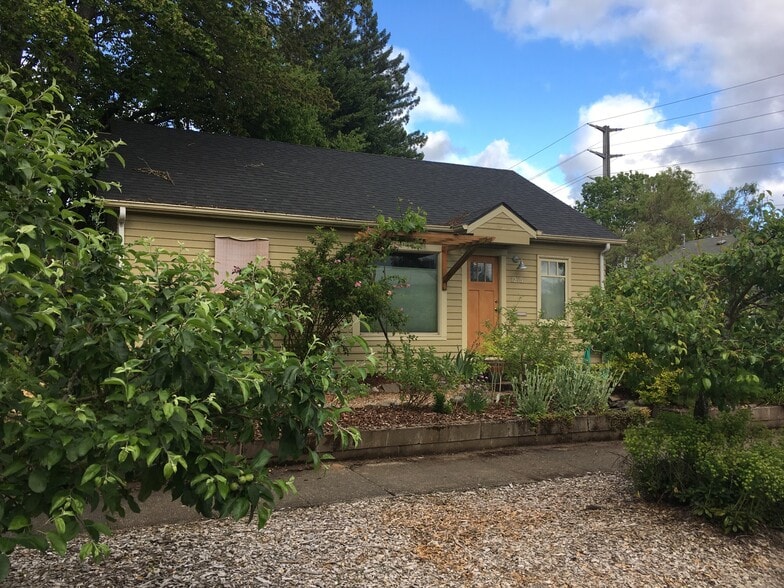 Building Photo - 1275 Jackson St