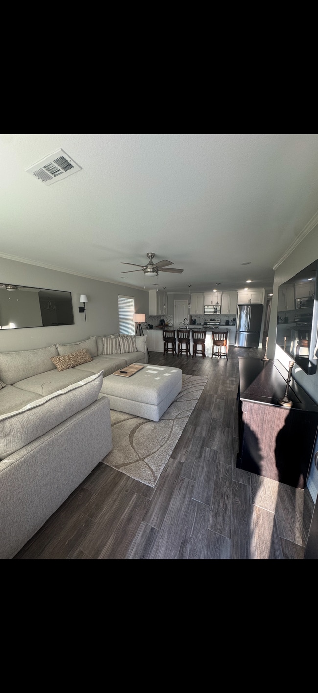 Building Photo - 235 Turnberry Ct