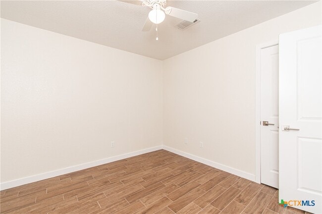 Building Photo - 304 Timber Ridge Dr