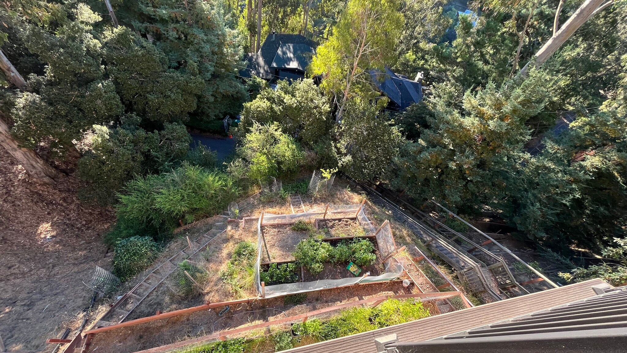 Building Photo - 5964 Merriewood Dr