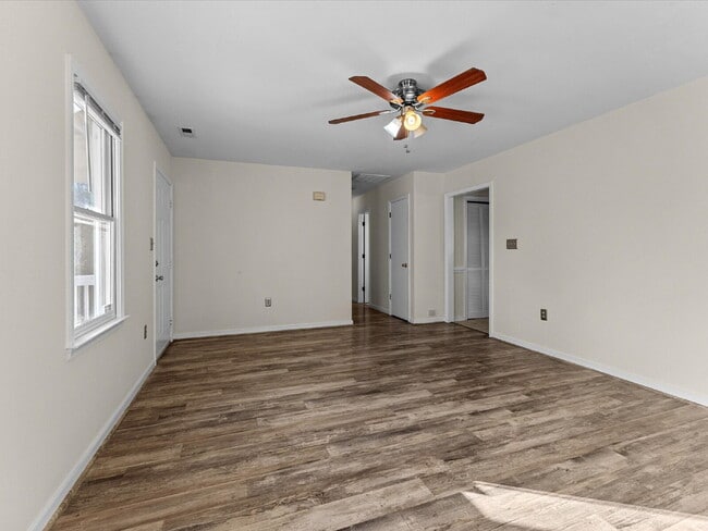 Building Photo - 11330 Bailey Woods Dr