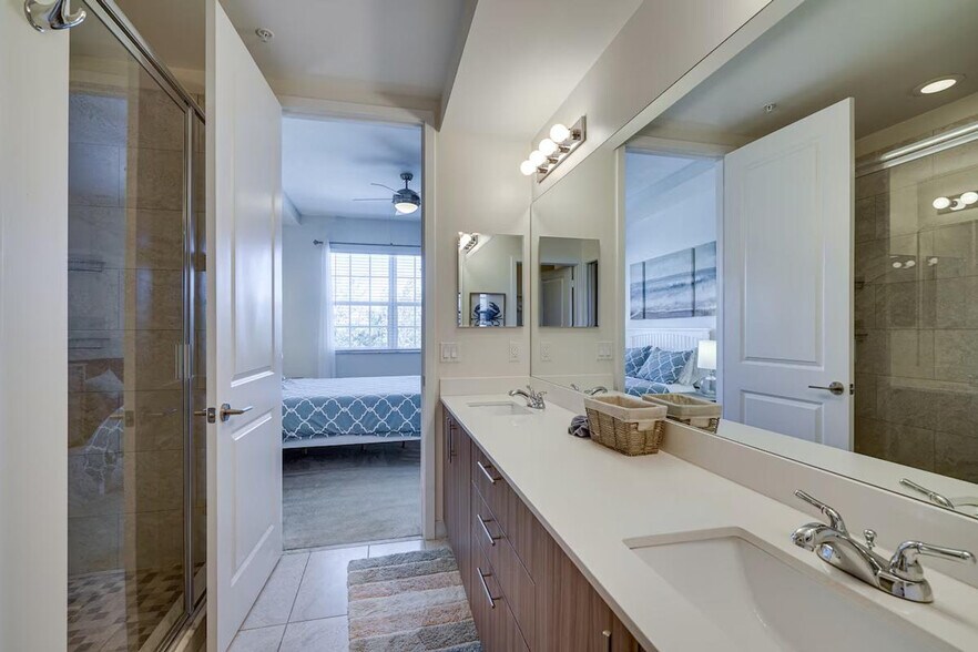 Building Photo - 11701 Olivetti Ln