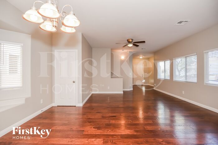 Building Photo - 5083 Tunnel Falls Dr