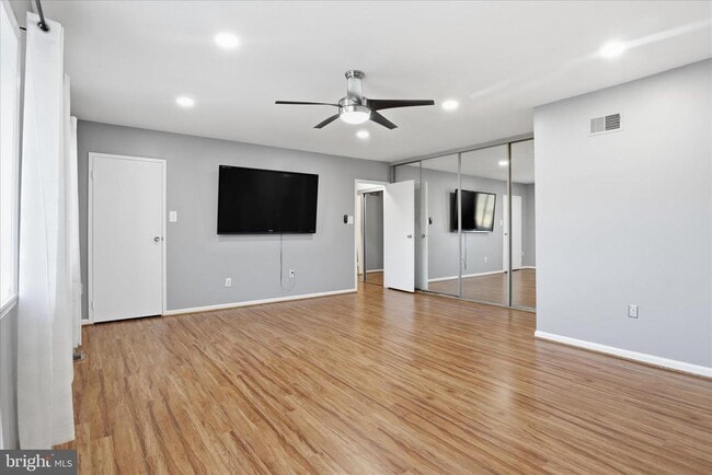 Building Photo - 4614 Conwell Dr