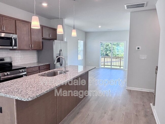 Building Photo - 398 Chesapeake Cmns St