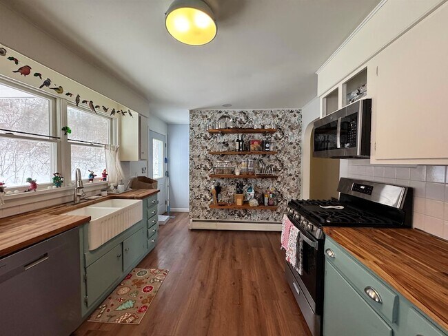 Building Photo - 78 Stoney Fields Rd