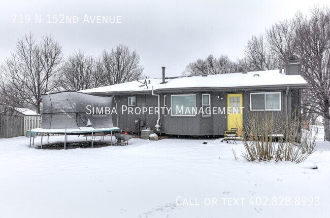 Building Photo - 719 N 152nd Ave