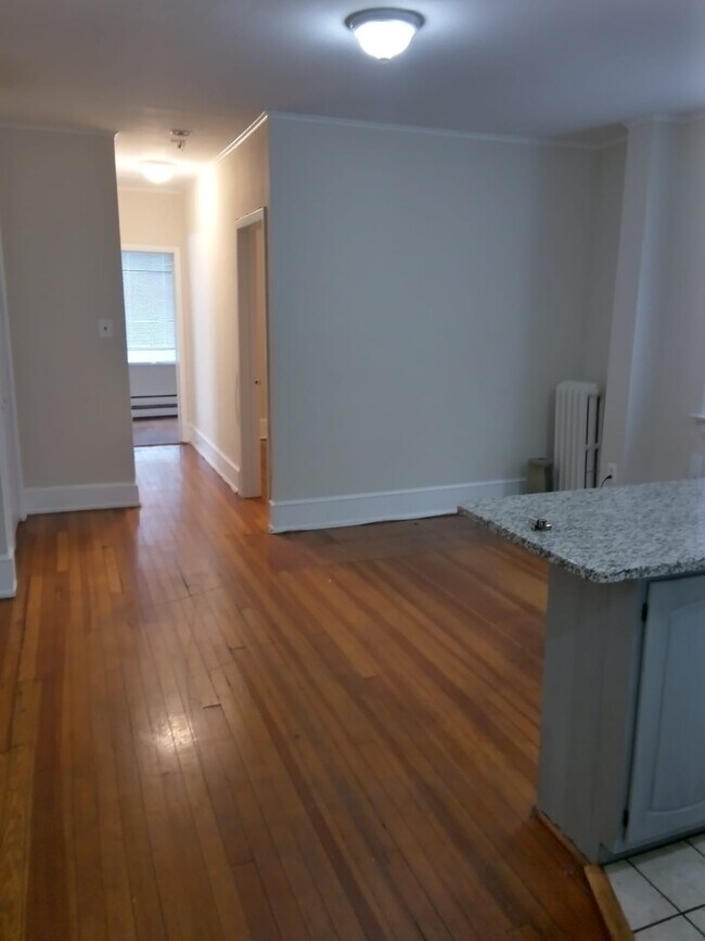 Building Photo - 2121 N St NW