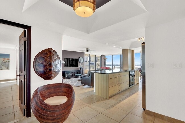 Building Photo - 5510 N Ocean Dr
